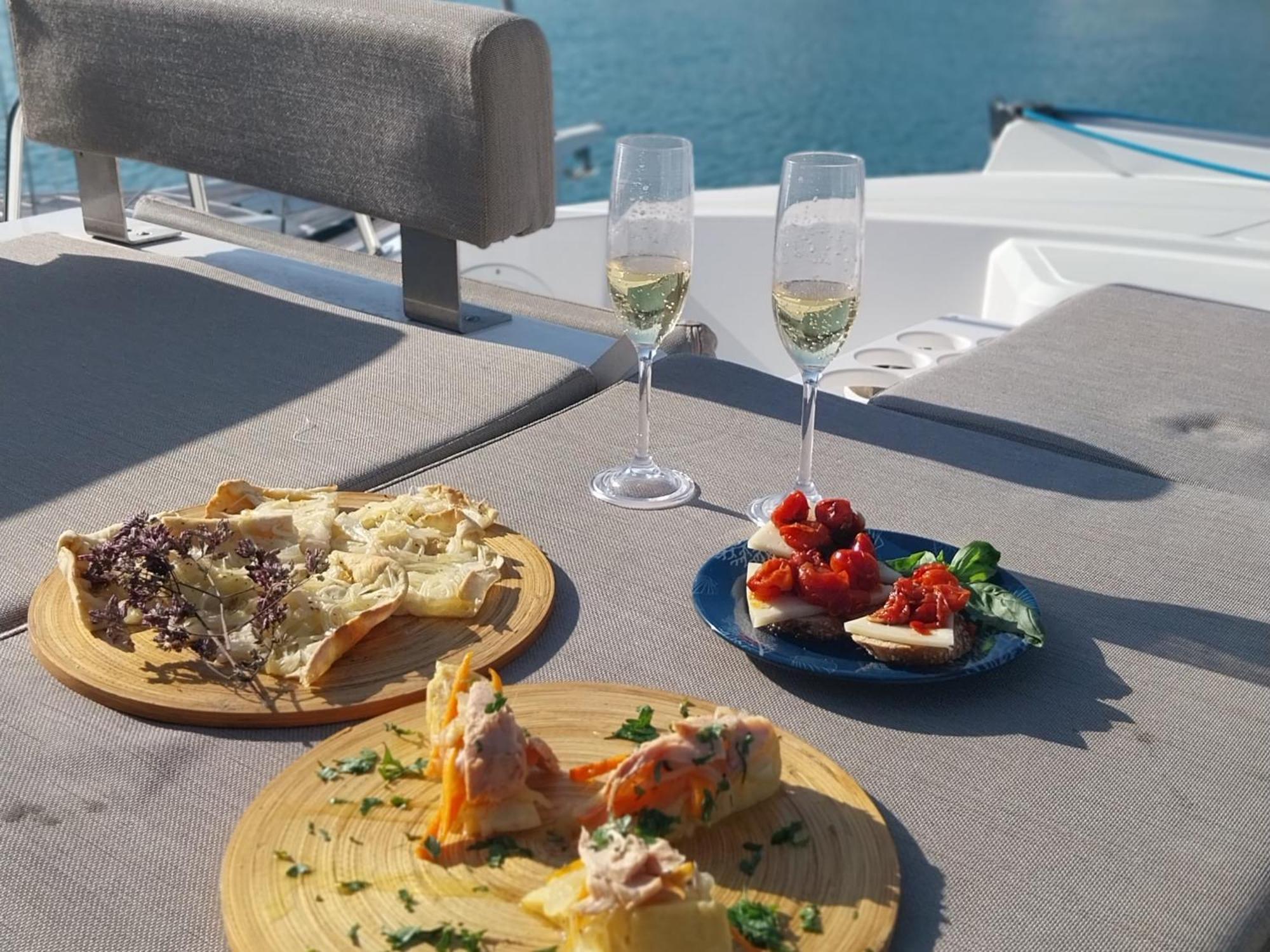 Private Exclusive Catamaran 'hang Loose' Bateau-hôtel Barcelone